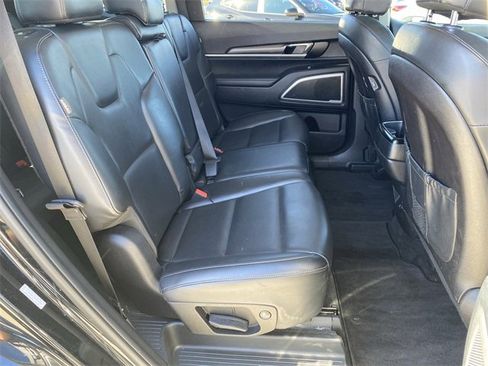 Used 2024 Kia Telluride LX image 28