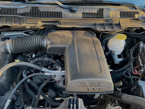 Used 2018 RAM 1500 Big Horn AWD/4WD image 28