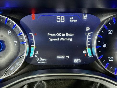 Used 2018 Chrysler Pacifica Touring-L Plus w/ Advanced Safetytec Group FWD image 16