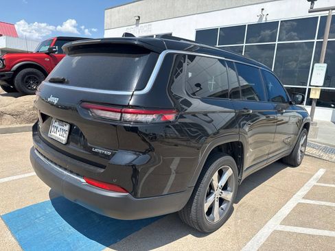 Used 2022 Jeep Grand Cherokee L Limited AWD/4WD image 5