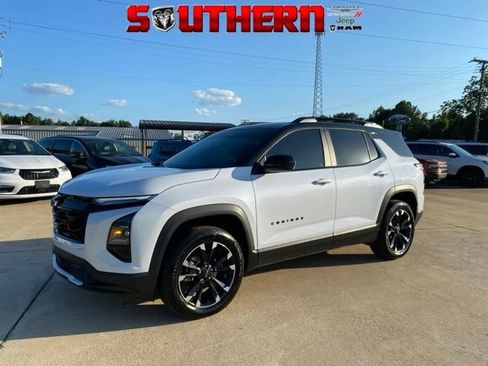 Used 2026 Chevrolet Equinox RS w/ LPO, Floor Liner Package FWD image 1