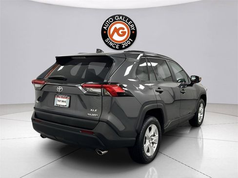 Used 2019 Toyota RAV4 XLE image 7