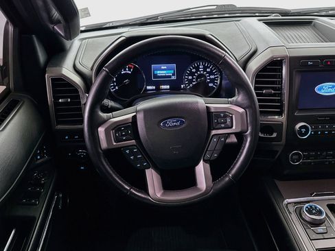 Used 2021 Ford Expedition XLT RWD image 18