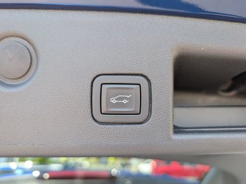 Used 2023 Chevrolet Equinox LT AWD/4WD image 20