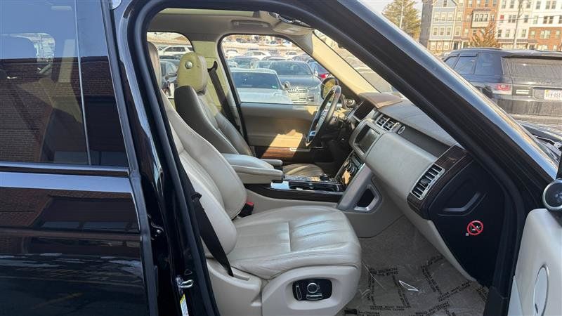 Used 2017 Land Rover Range Rover HSE AWD/4WD image 11