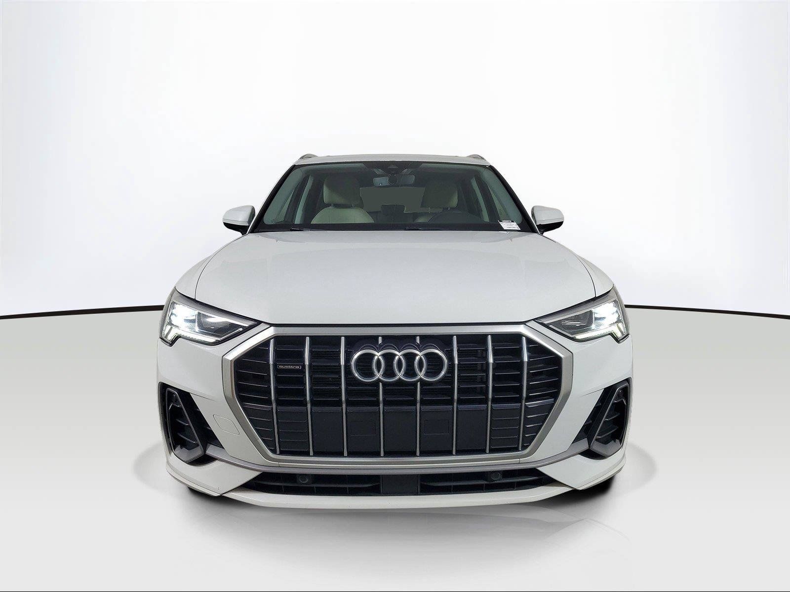 Used 2024 Audi Q3 2.0T Premium AWD/4WD image 2