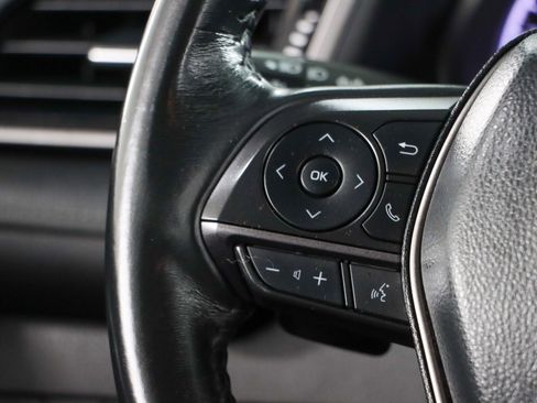 Used 2022 Toyota Camry SE FWD image 13