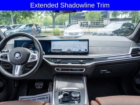 Used 2025 BMW X7 xDrive40i w/ M Sport Package AWD/4WD image 18
