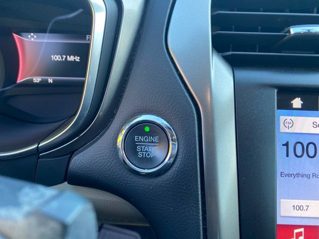 Used 2017 Ford Fusion SE w/ Fusion SE Technology Package FWD image 23