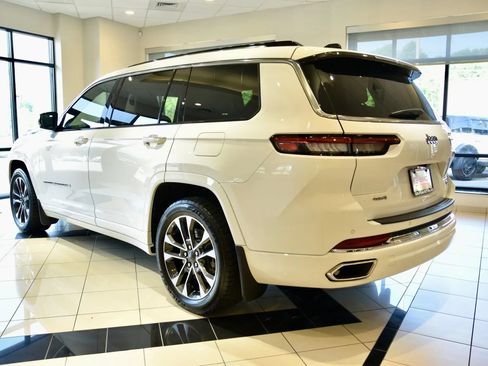 Used 2023 Jeep Grand Cherokee L Overland AWD/4WD image 4