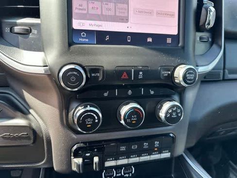 Certified 2022 RAM 2500 Big Horn w/ Level A Equipment Group AWD/4WD image 10