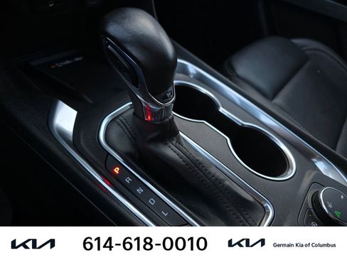 Used 2022 Chevrolet Traverse LT image 25