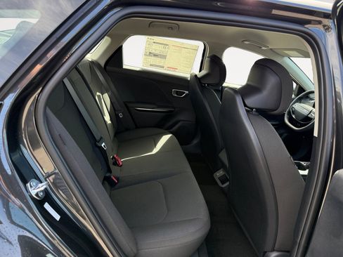 New 2026 Kia K4 LXS image 18