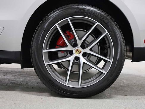 New 2026 Porsche Macan S image 39