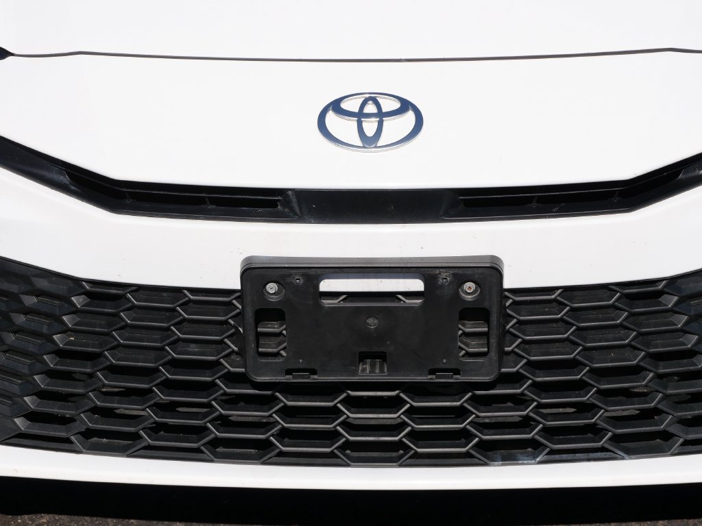Certified 2025 Toyota Camry SE FWD image 9