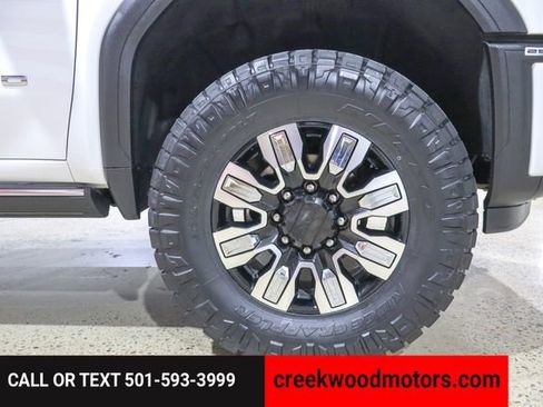 Used 2024 GMC Sierra 2500 Denali w/ Denali Reserve Package image 19