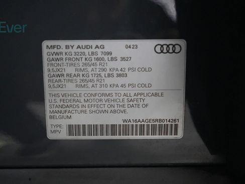 Used 2024 Audi Q8 e-tron Prestige w/ Prestige Package AWD/4WD image 29
