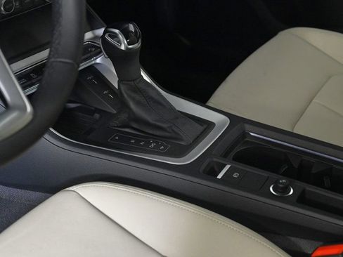 Certified 2024 Audi Q3 2.0T Premium Plus w/ Premium Plus Package image 20