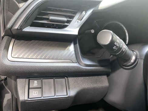 Used 2018 Honda Civic Sport image 24