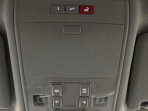 Used 2022 Volkswagen Atlas SE w/ Black Wheel Package image 25