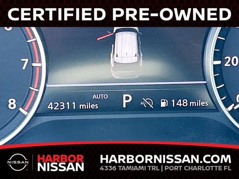 Certified 2025 Nissan Rogue SV AWD/4WD image 9