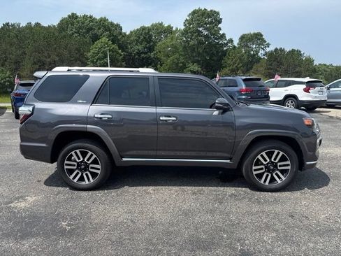 Used 2022 Toyota 4Runner Limited AWD/4WD image 4