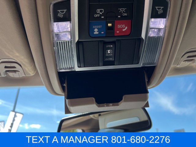 Used 2019 RAM 1500 Laramie AWD/4WD image 32