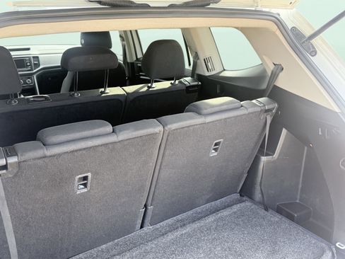 Used 2018 Volkswagen Atlas S image 9