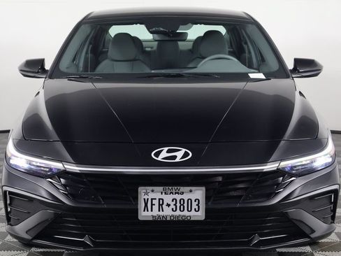 Used 2024 Hyundai Elantra SEL FWD image 2