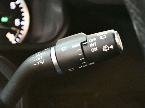 Used 2023 Land Rover Defender 110 X-Dynamic SE image 63