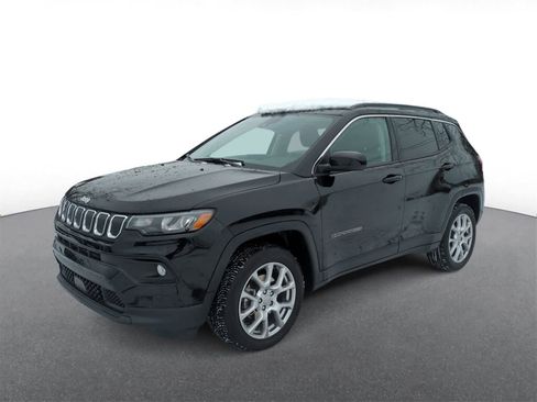 Certified 2022 Jeep Compass Latitude image 4