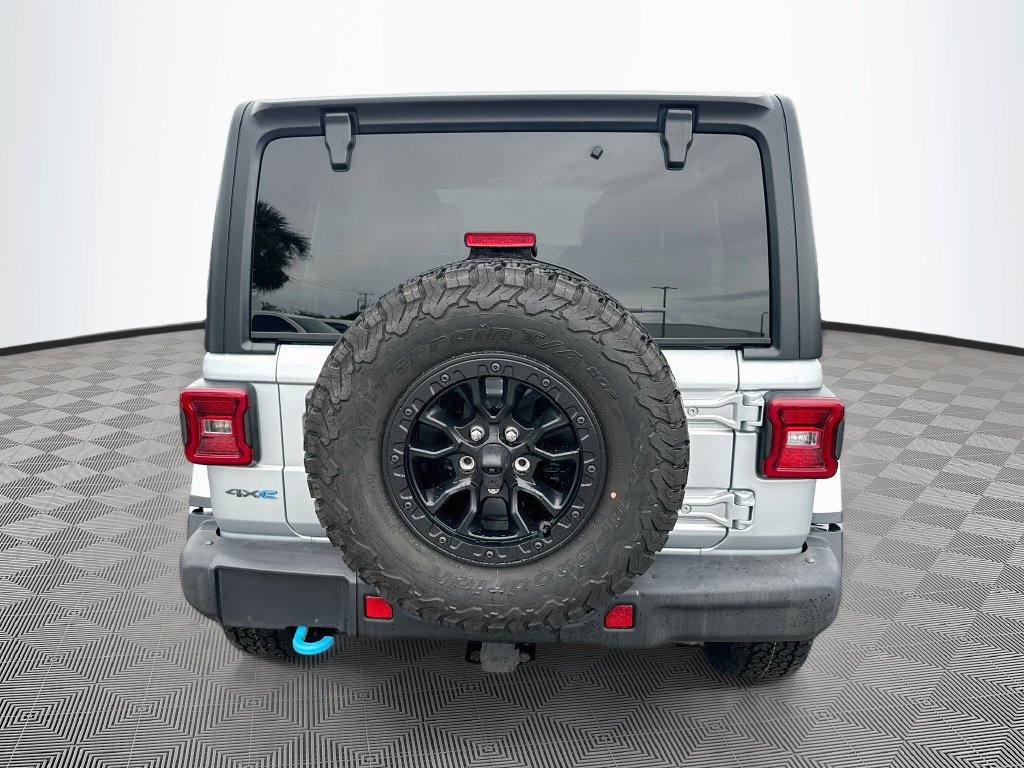 Used 2023 Jeep Wrangler Unlimited Rubicon 4xe AWD/4WD image 7