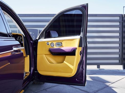 Used 2025 Rolls-Royce Cullinan image 19