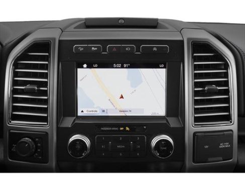 Used 2019 Ford F150 Lariat w/ Equipment Group 502A Luxury AWD/4WD image 16