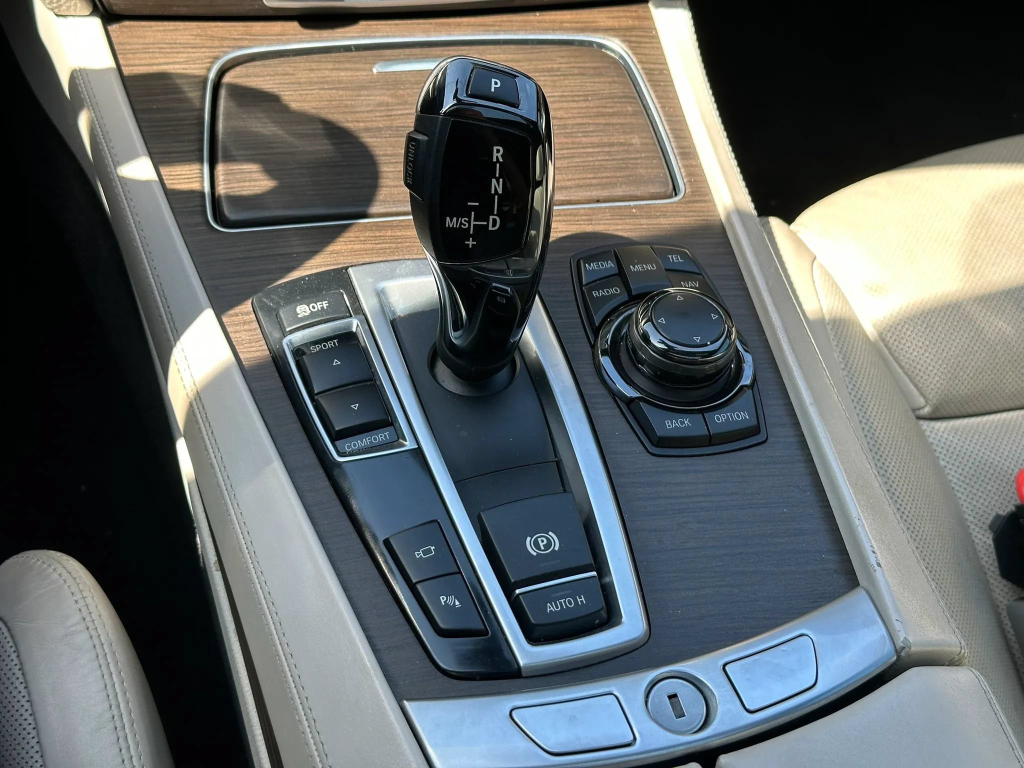 Used 2013 BMW 740i RWD image 44