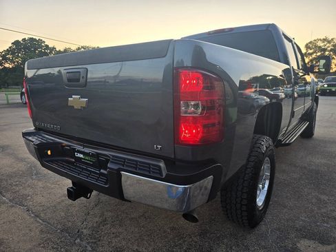 Used 2008 Chevrolet Silverado 2500 LT w/ 1LT Convenience Package image 8