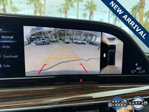 Used 2024 Cadillac Escalade Premium Luxury image 17