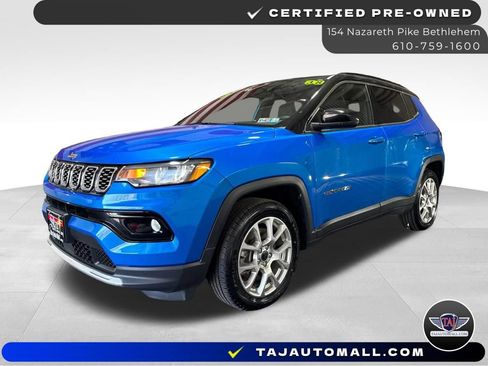 Used 2025 Jeep Compass Limited AWD/4WD image 1