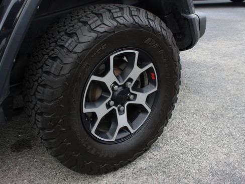 Used 2021 Jeep Wrangler Unlimited Rubicon w/ Dual Top Group image 33