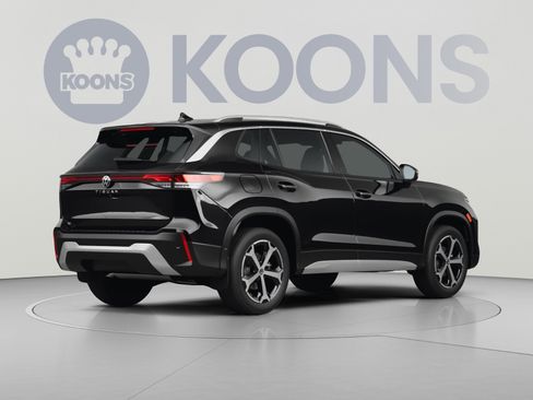 Used 2022 Volkswagen Tiguan SE w/ Panoramic Sunroof Package FWD image 4