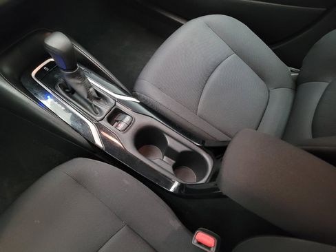 Used 2022 Toyota Corolla LE FWD image 26