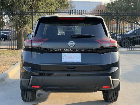 New 2026 Nissan Rogue S image 5