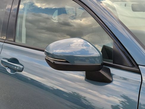 Used 2024 Honda HR-V EX-L image 8