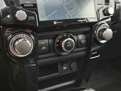Certified 2023 Toyota 4Runner TRD Off-Road Premium w/ Moonroof Package AWD/4WD image 33