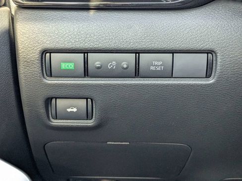 New 2025 Nissan Sentra SR w/ Midnight Edition image 21