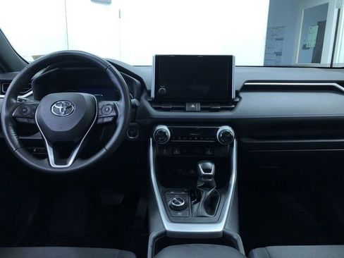 Certified 2023 Toyota RAV4 SE image 17