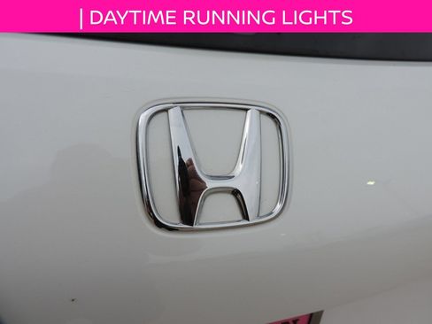Used 2025 Honda HR-V Sport image 11