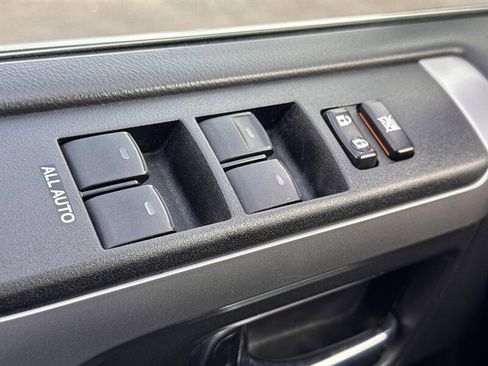 Used 2016 Toyota 4Runner Limited image 17