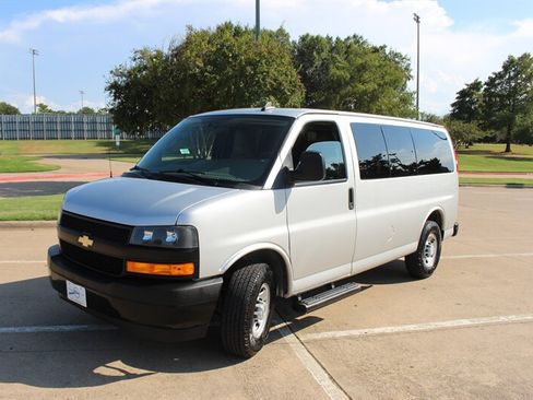 Used 2019 Chevrolet Express 2500 LS w/ Driver Convenience Package RWD image 1