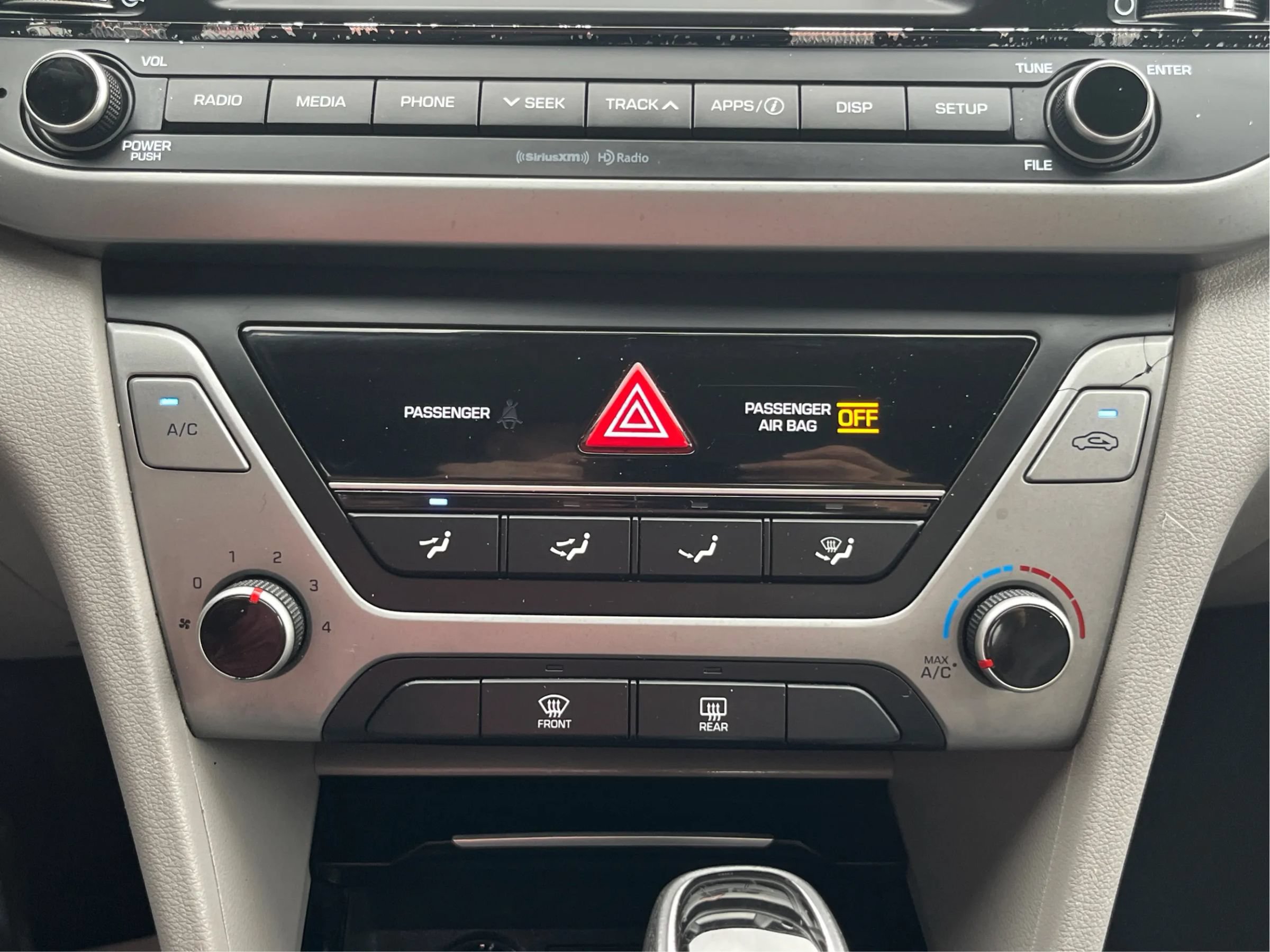 Used 2018 Hyundai Elantra SEL FWD image 26